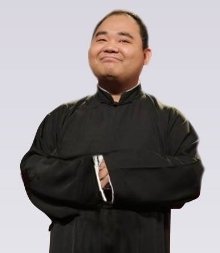侯震