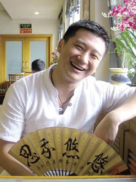 李寅飞